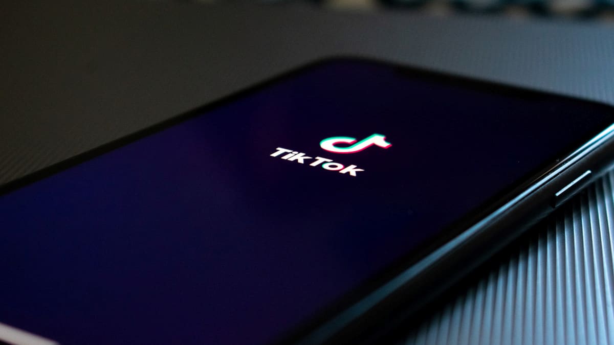 TikTok on the cellphone